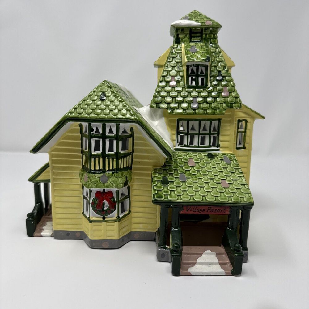 Dept 56 Snow Village 1987 Village Resort 50920 Cord & Box Included